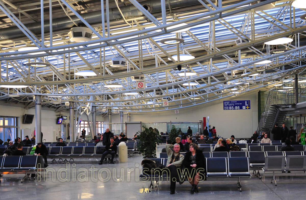 we are in the Kiev airport before departure to New Delhi