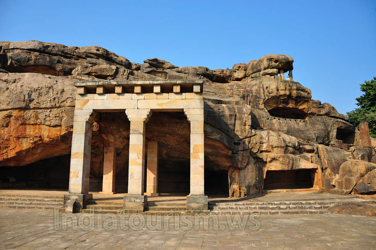 Hathi Gumpha Cave, entrance