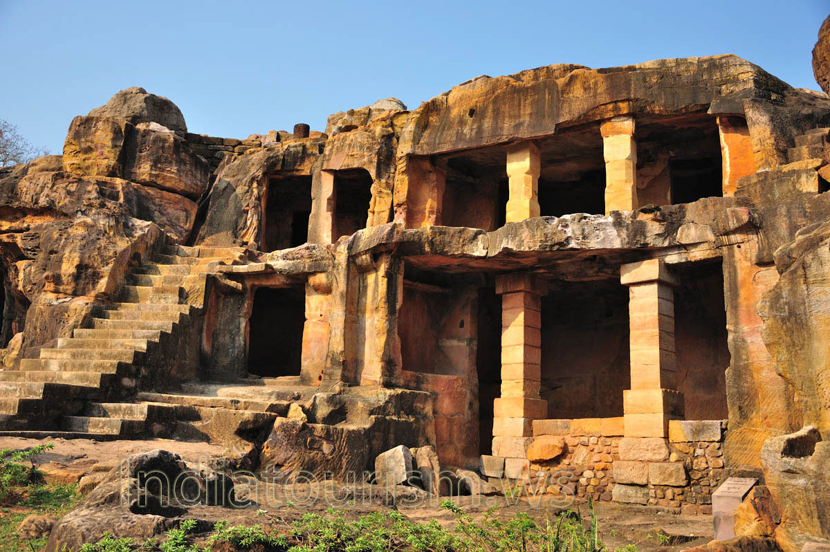 Dwellings of the caves are located in two levels