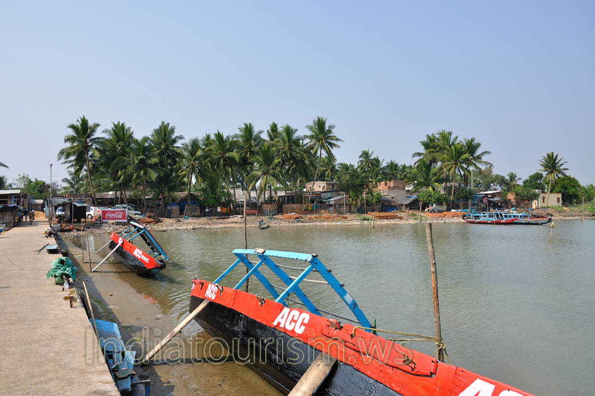 Boats are under repair