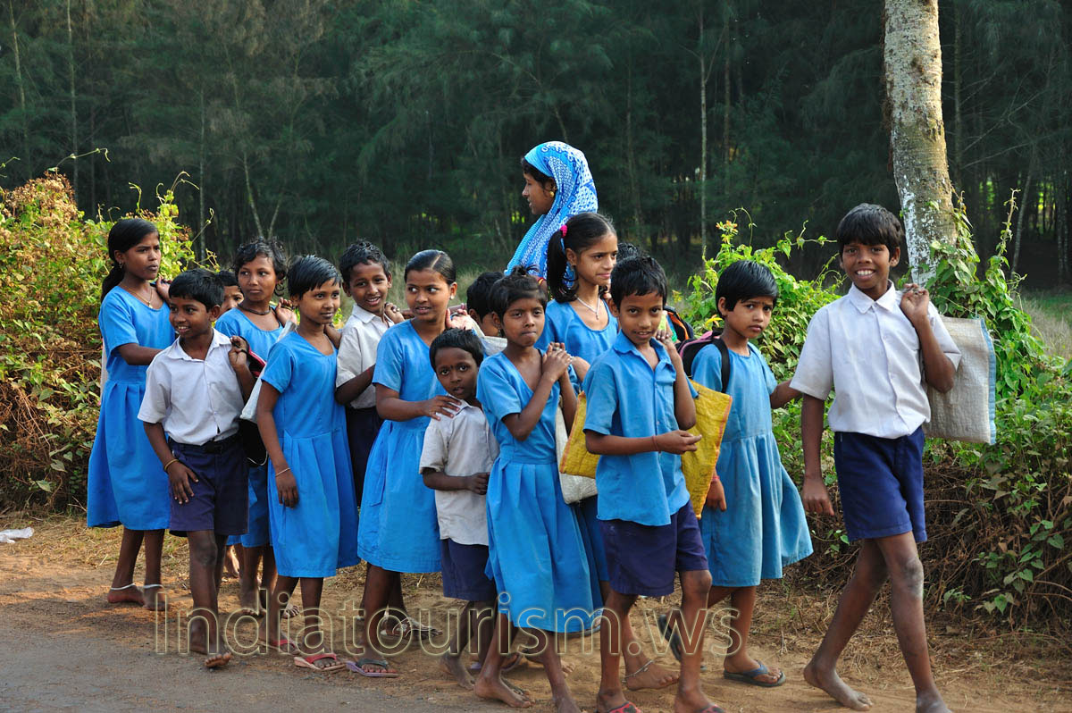 school uniform has the blue color in india