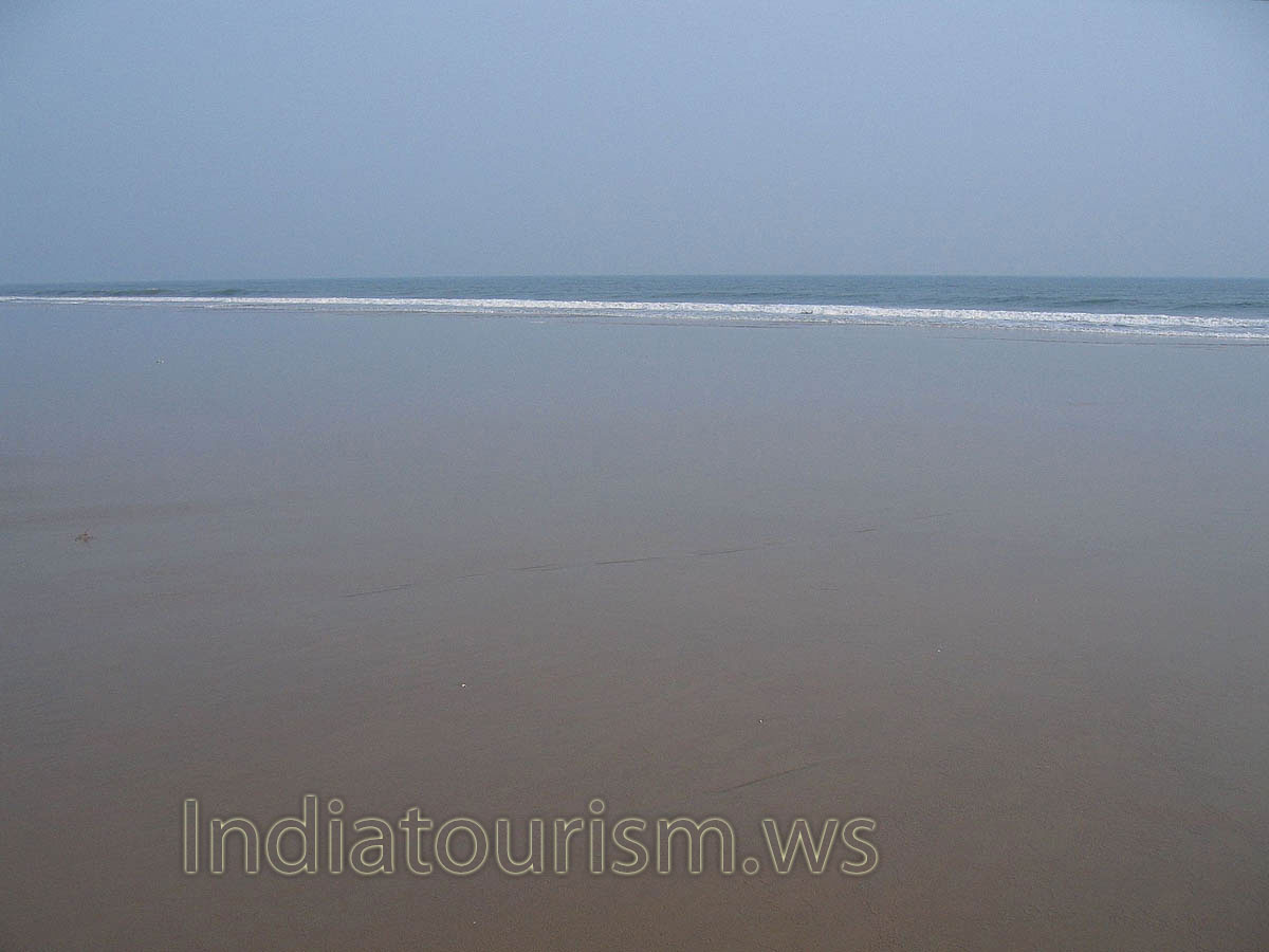 low tide in the bay of bengal