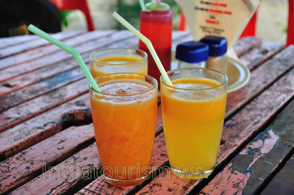 Here is the fresh papaya juice