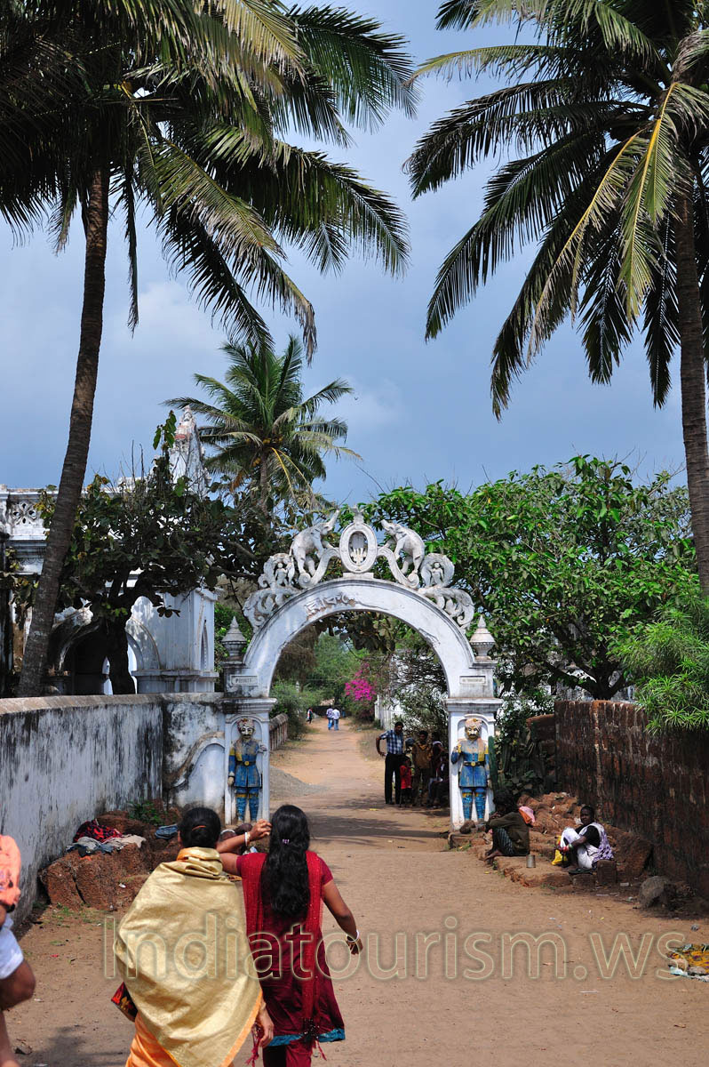 One of the narrow streets of Puri