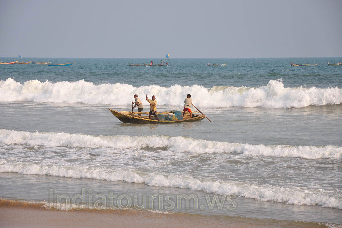 The fishermen have sailed through the huge wave