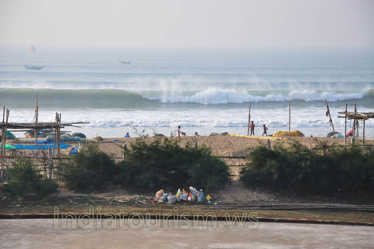 Neat rows of powerful waves