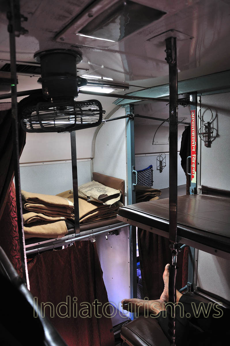 The berths in this compartment are arranged in three levels