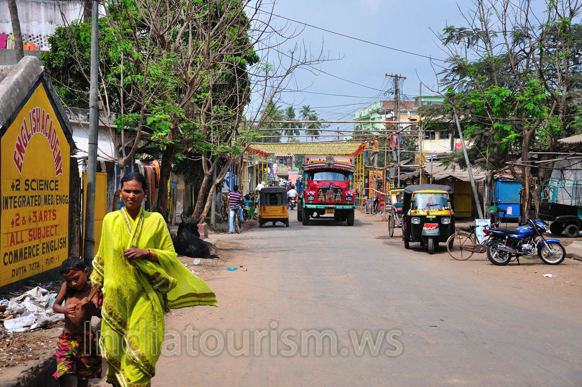 Every bus in India is decorated