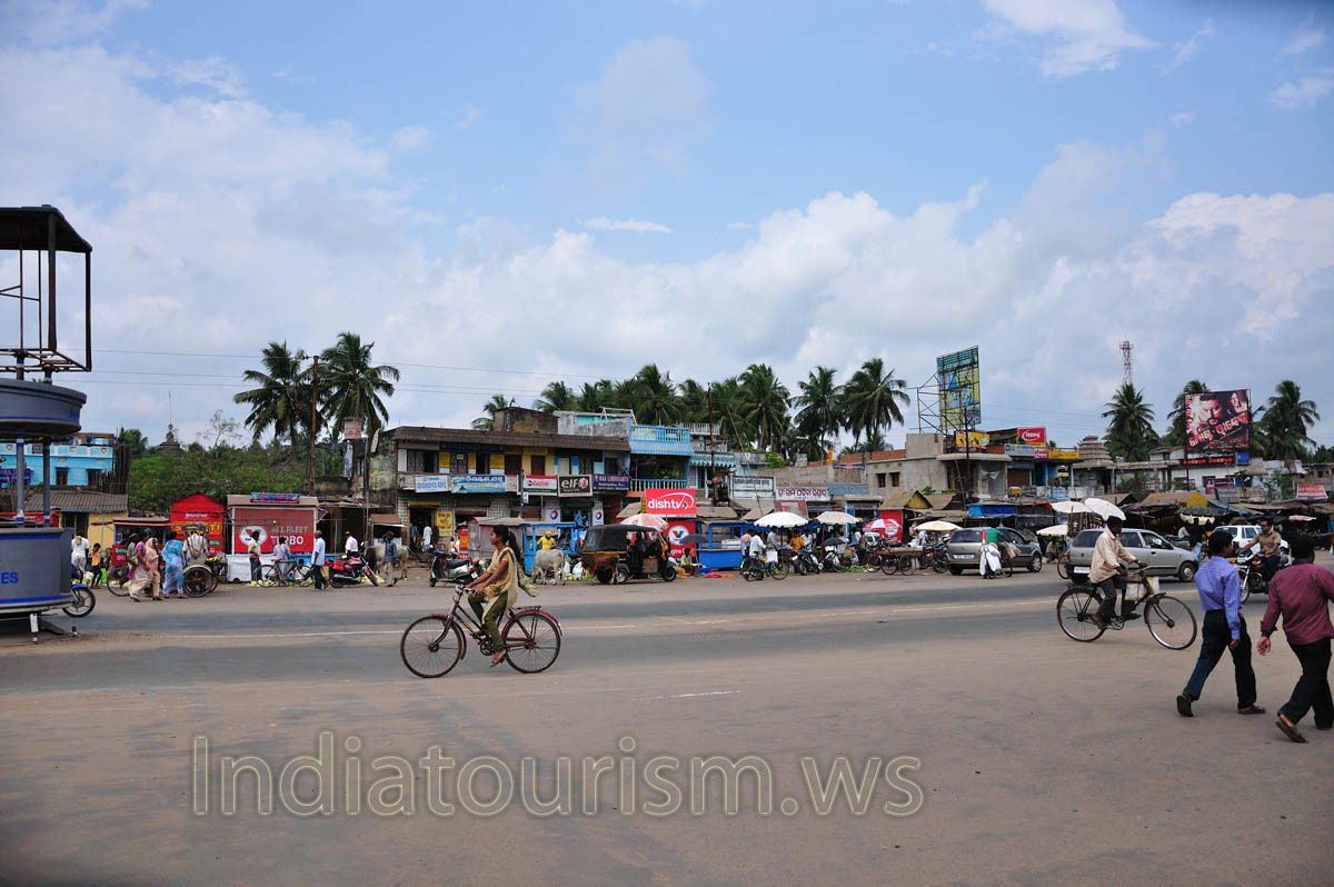 Bada Danda in Puri, the Grand Road is as wide as any freeway