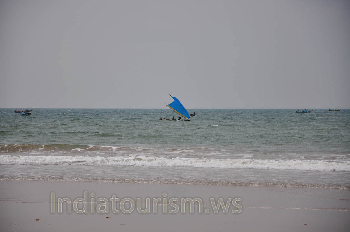 There is the sail on some fishing boats