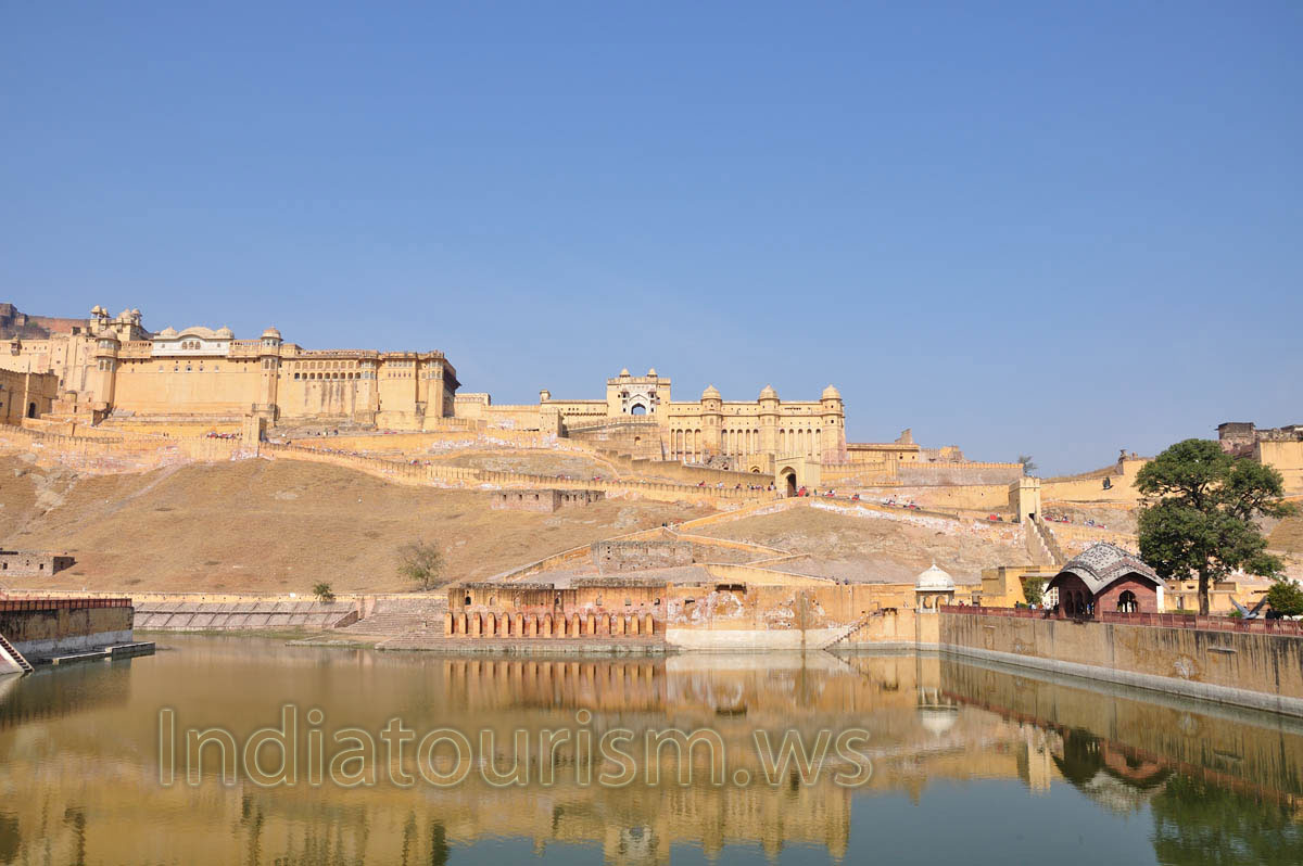 View of the Amber Fort from Mahota lake