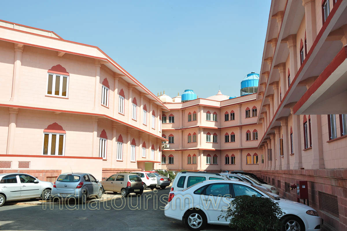 Pale pink colour of the building of Birla Institute of Scientific Research