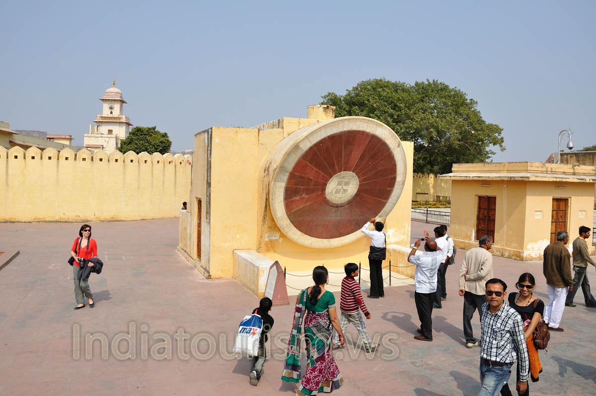 Narivalaya Yantra is inclined at 27 degrees