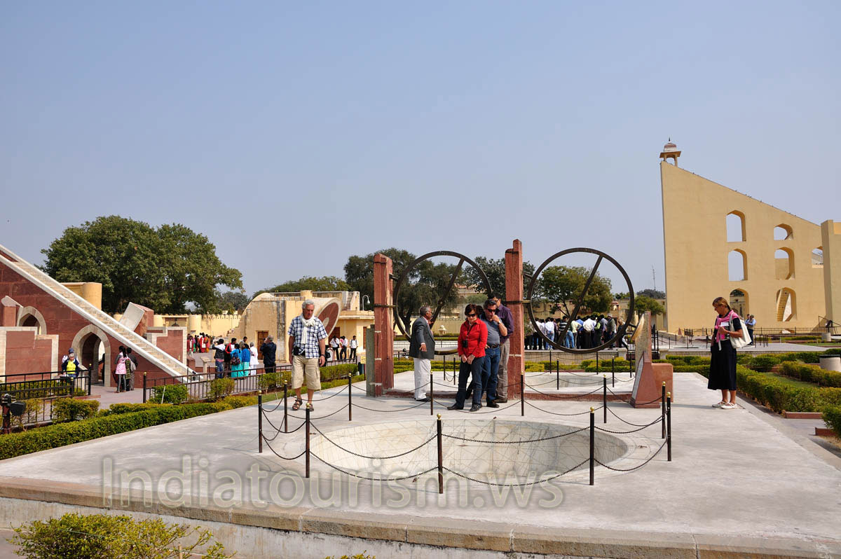 Chakra Yantra and Kapali Yantra