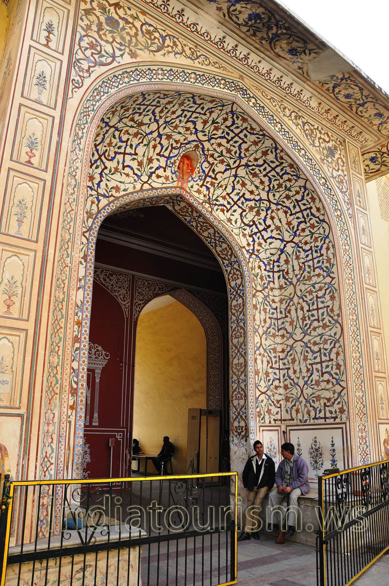 The entrance to the City Palace complex