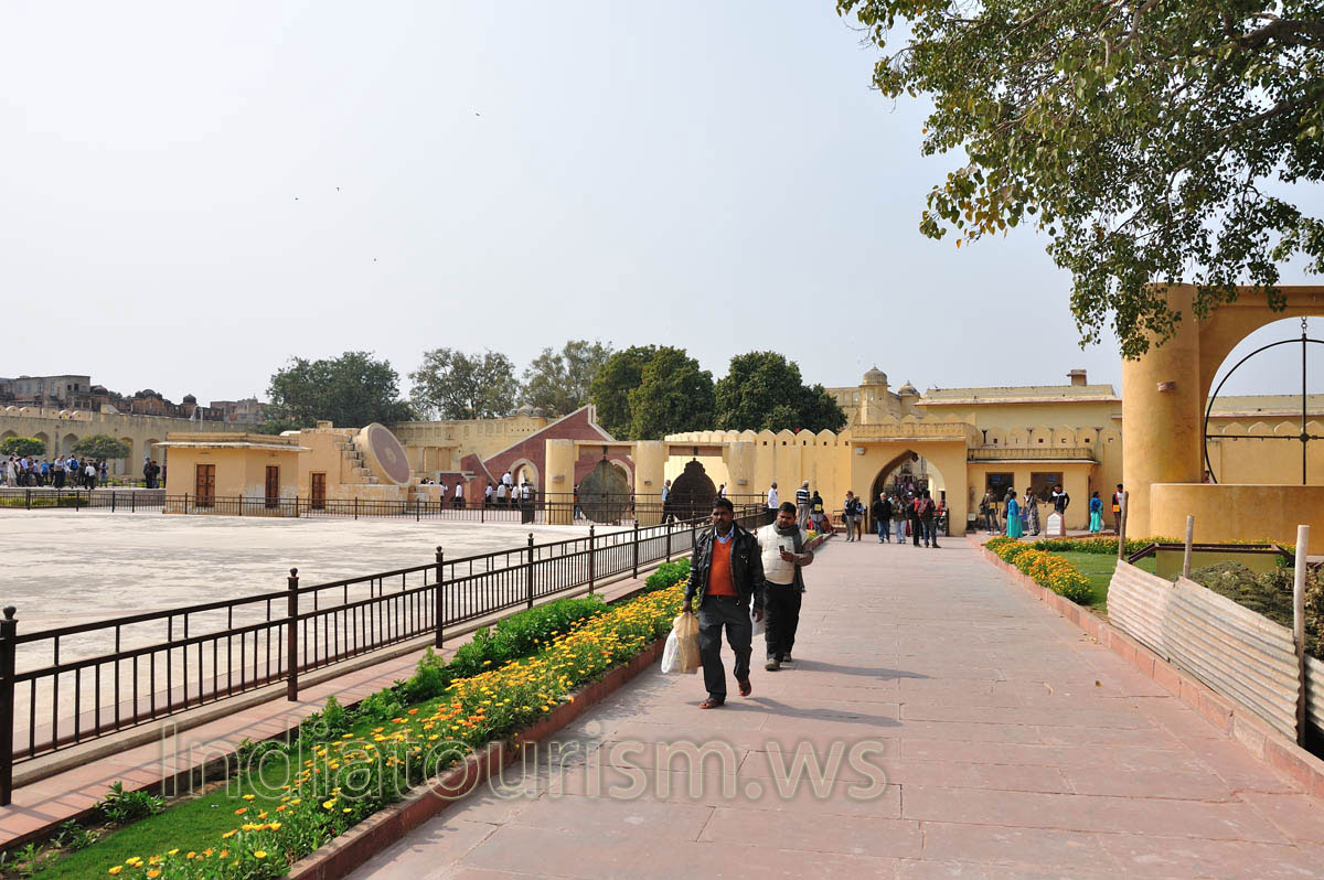 The entrance to the observatory