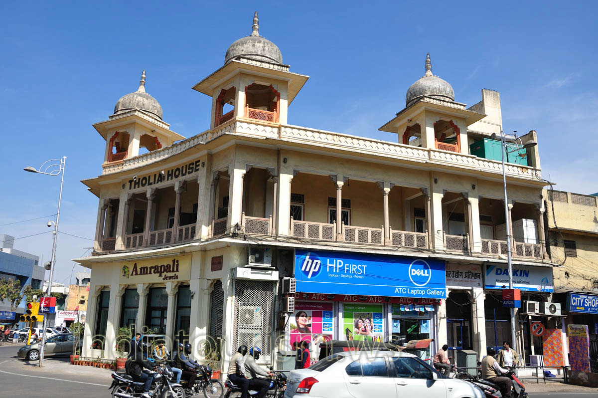 Panch Batti Circle: Tholia House; Amrapali Jewels; ATC Laptop Gallery