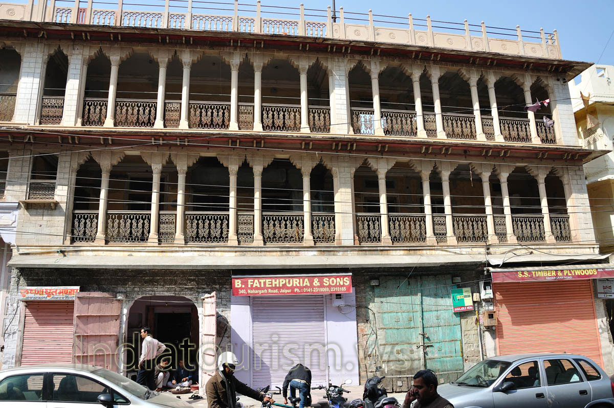 Chowkri Purani Basti Block: B. Fatehpuria & Sons. 340, Nahargarh Road, Jaipur. Ph.: 0141-2319069, 2318165