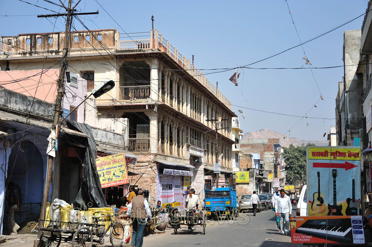 Chowkri Purani Basti Block: Nahargarh Road