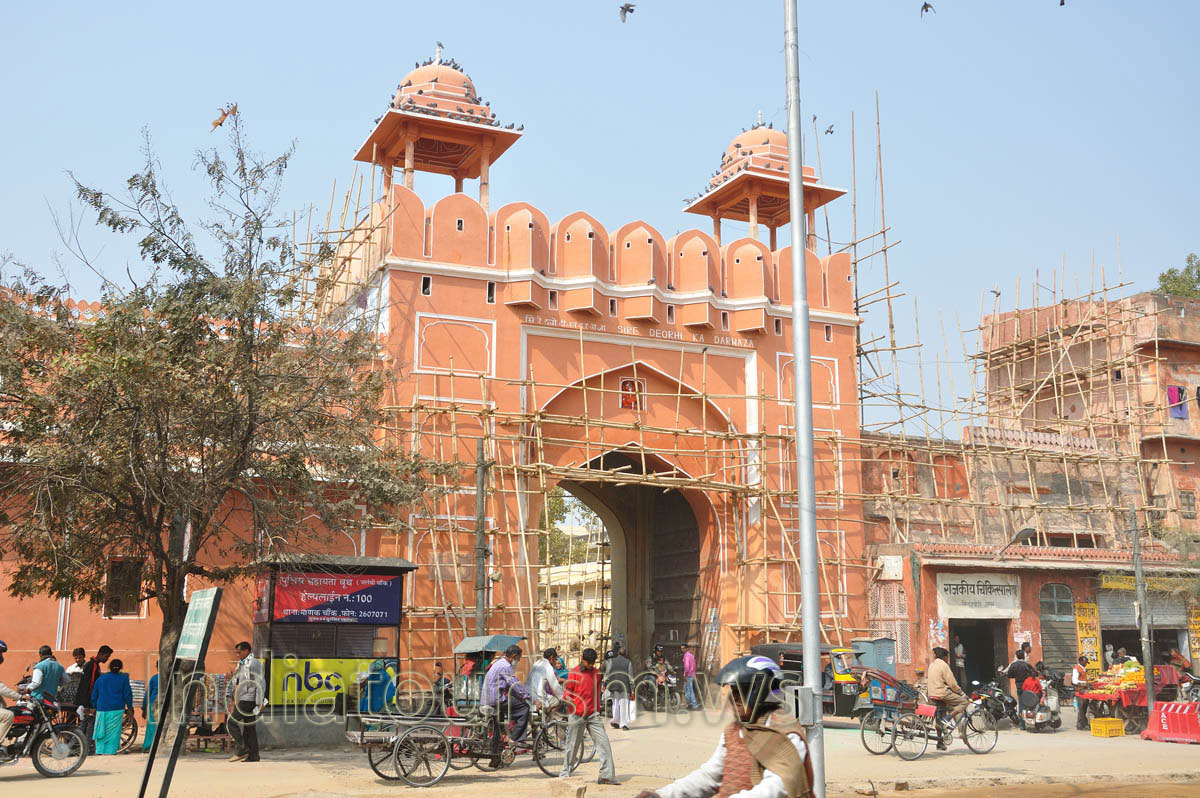 Sireh Deorhi Gate