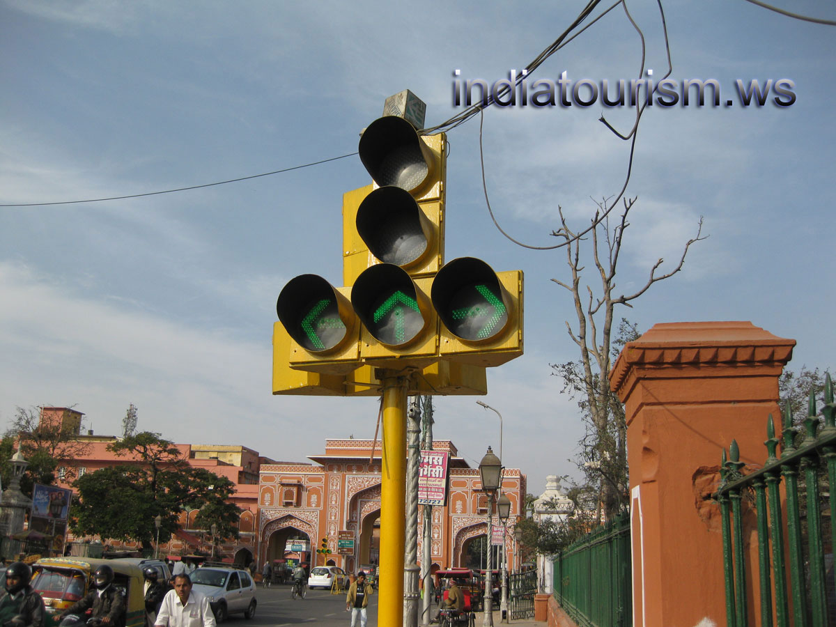 There is the traffic light near New Gate