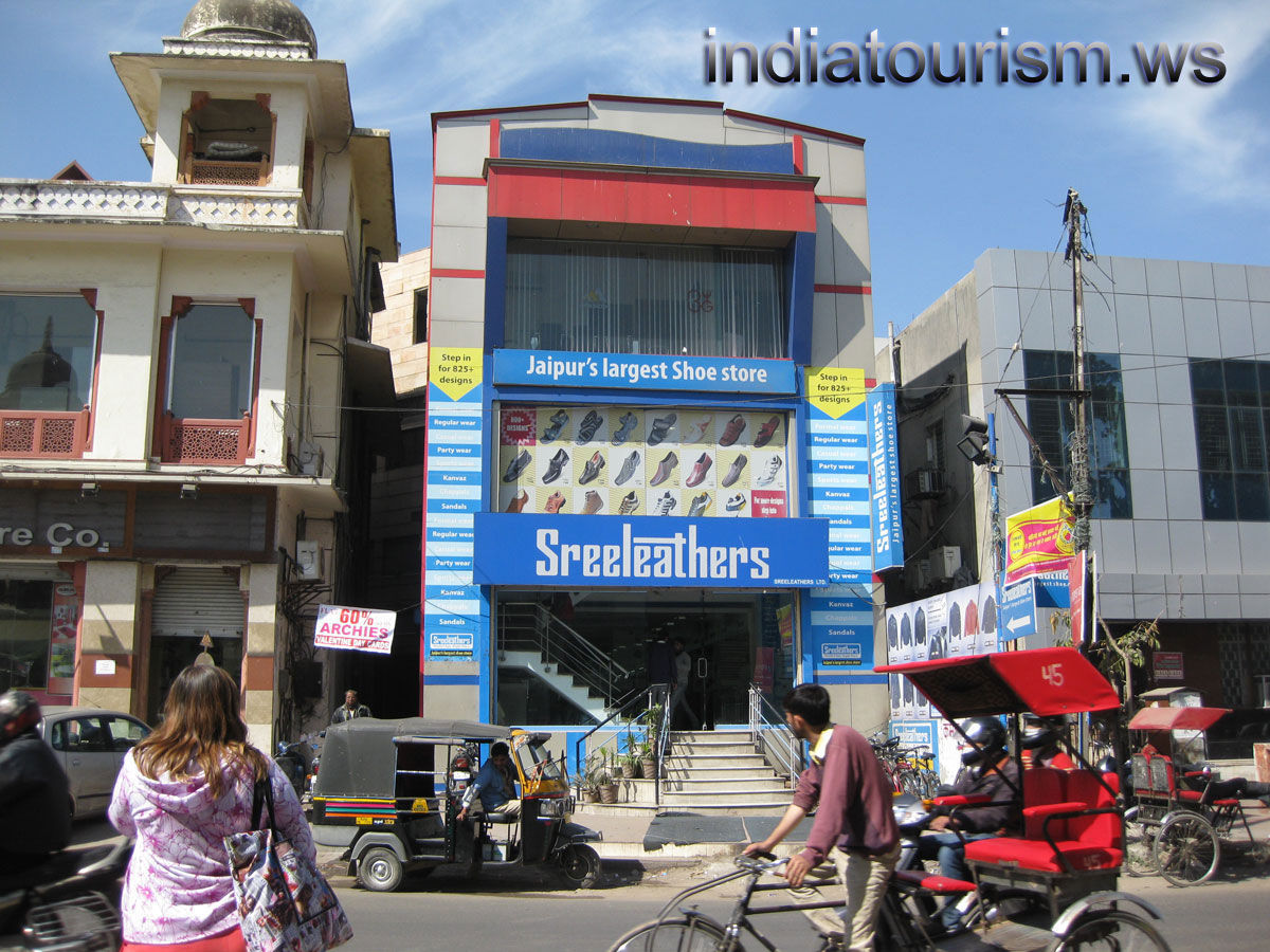 Jaipur's largest Shoe store