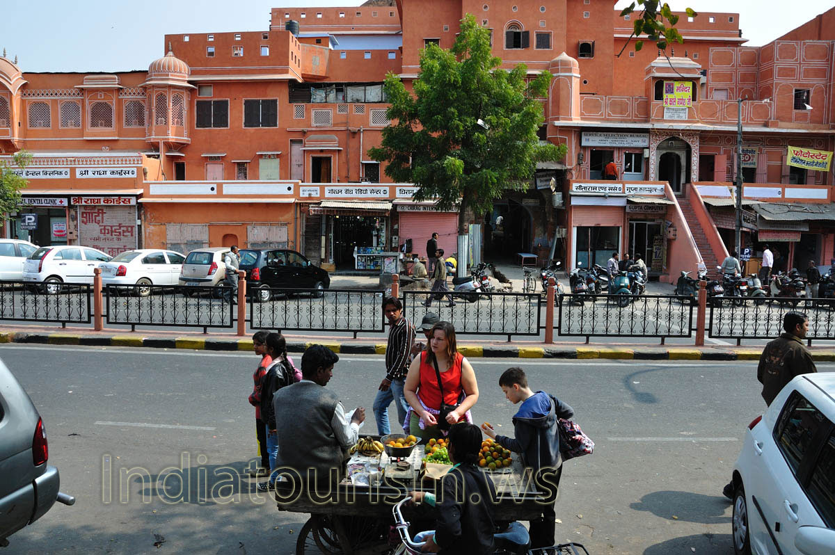 Chaura Rasta street near Tripolia Gate