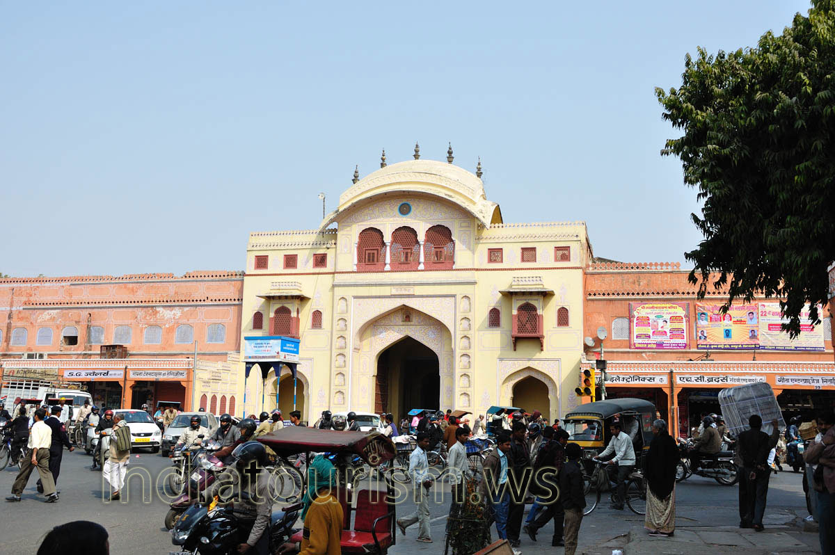 One can enter to the ancient center of the city by one of the seven gates, by the way, the main entrance is the Tripolia Gate