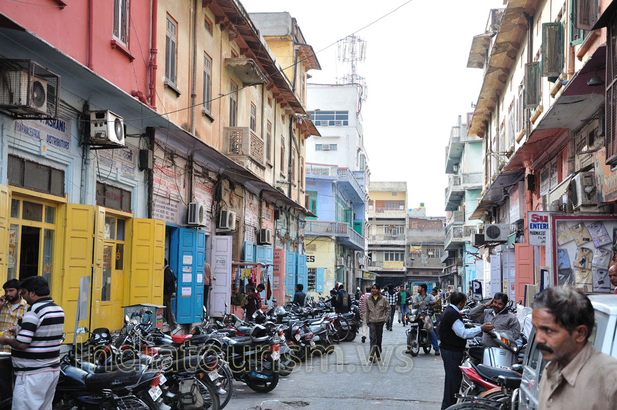 narrow streets of the old city