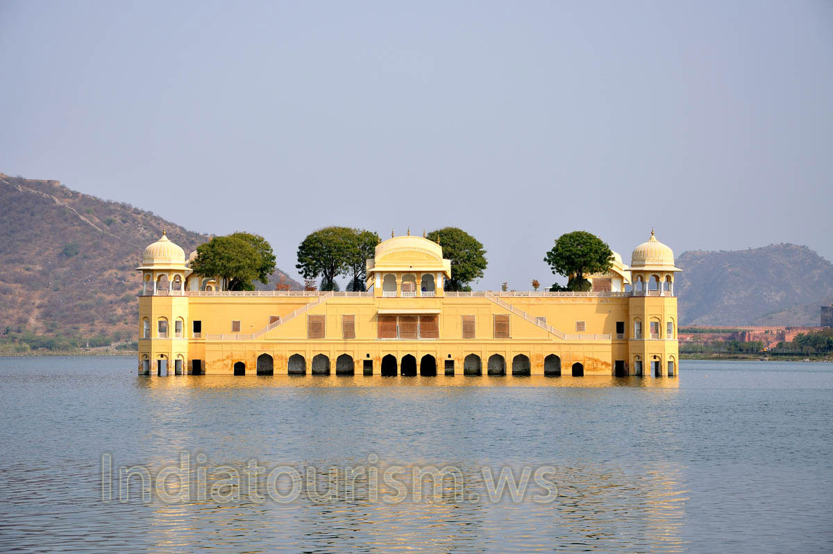 This awesome building actually is the famous Jal Mahal Water Palace