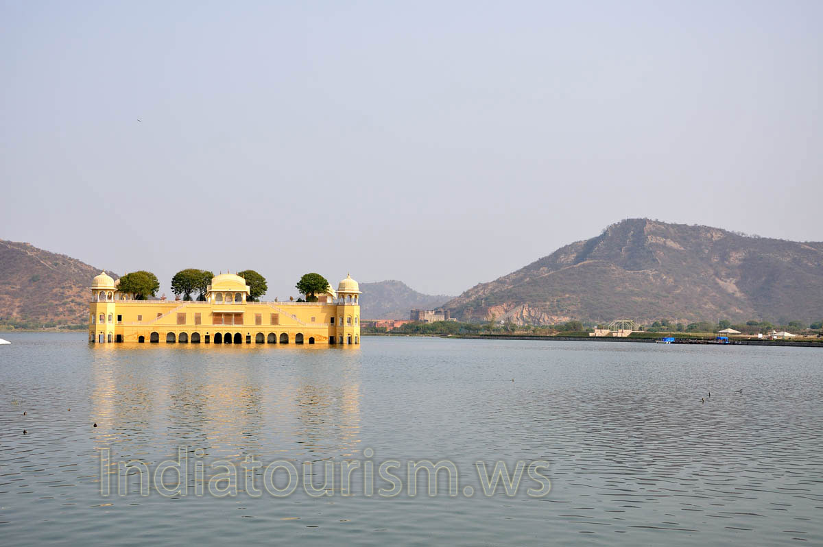 Jal Mahal Water Palace amidst Man Sagar Lake