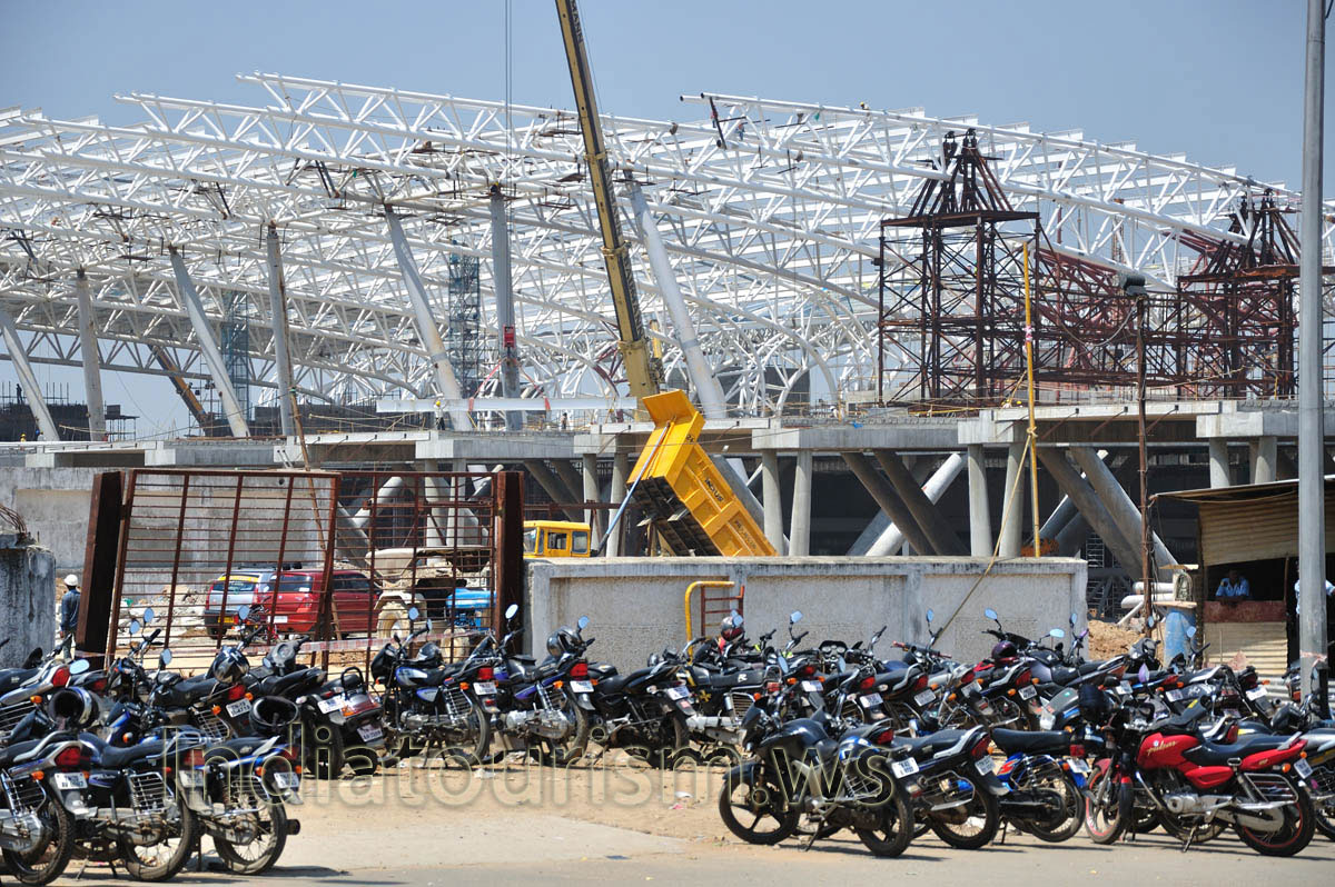 motorcycle parking near airport