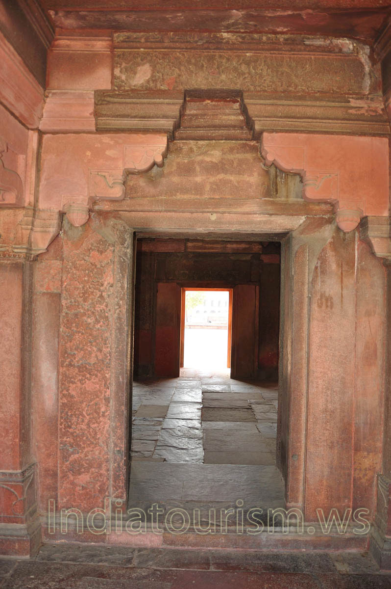 Akbari Mahal interior view