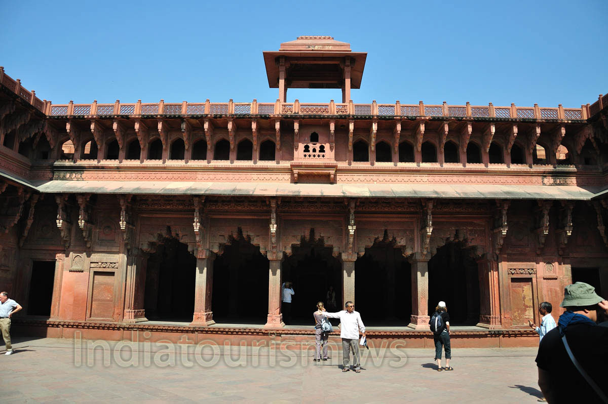Inner part of Jahangiri Mahal