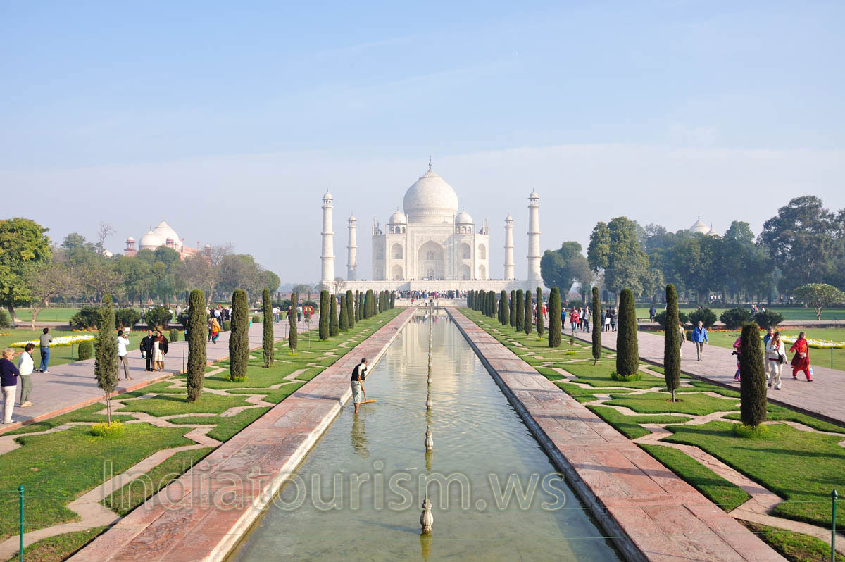 Southern view of the Taj Mahal: reflecting pool