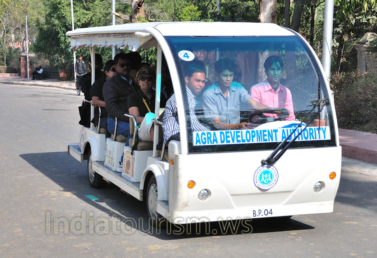 In the range of few kilometers near the Taj Mahal it is possible to use electric autos only
