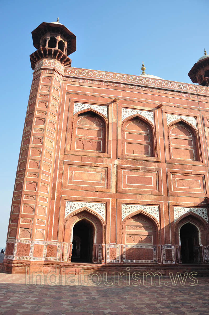 The watchtower of the eastern Guesthouse