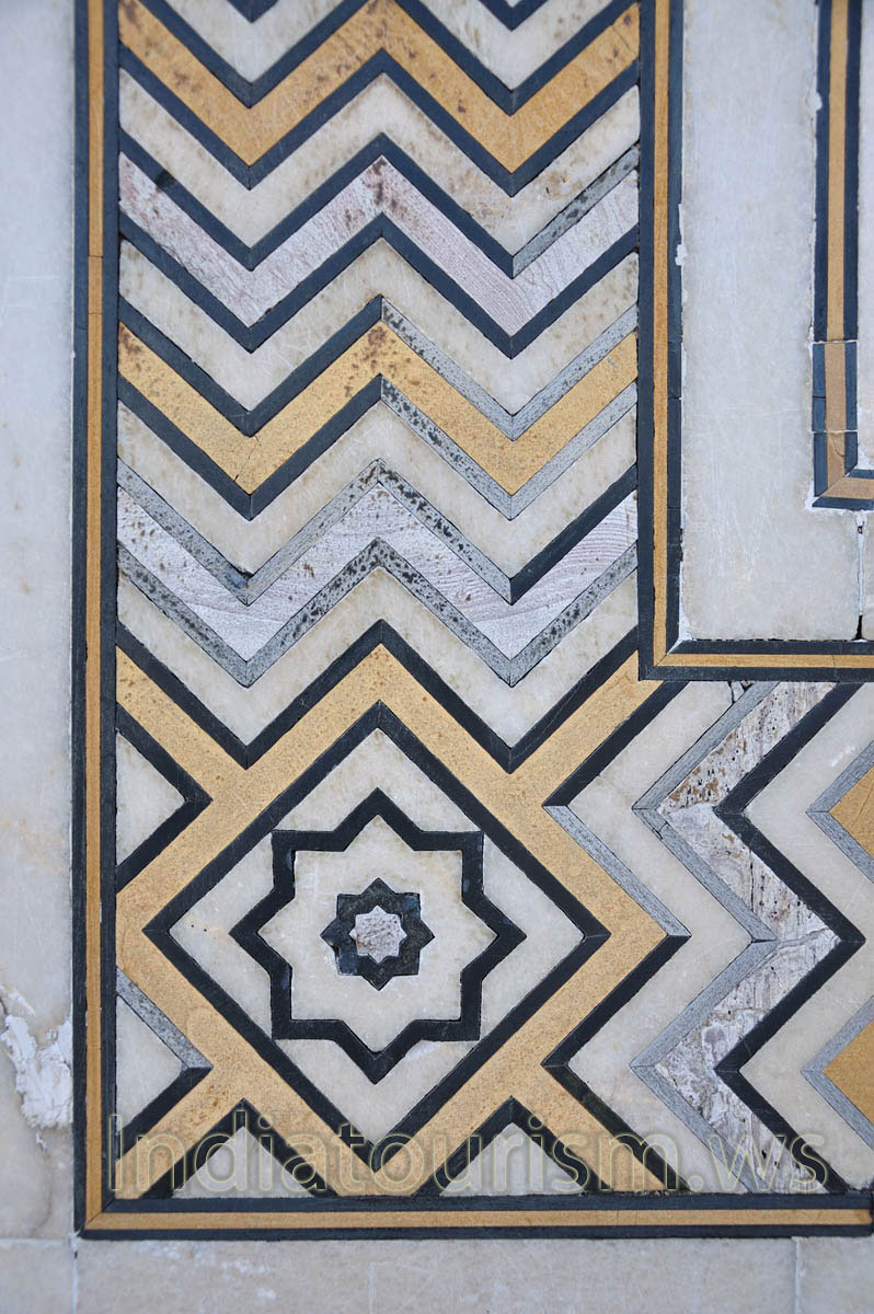 decorative elements of the Taj