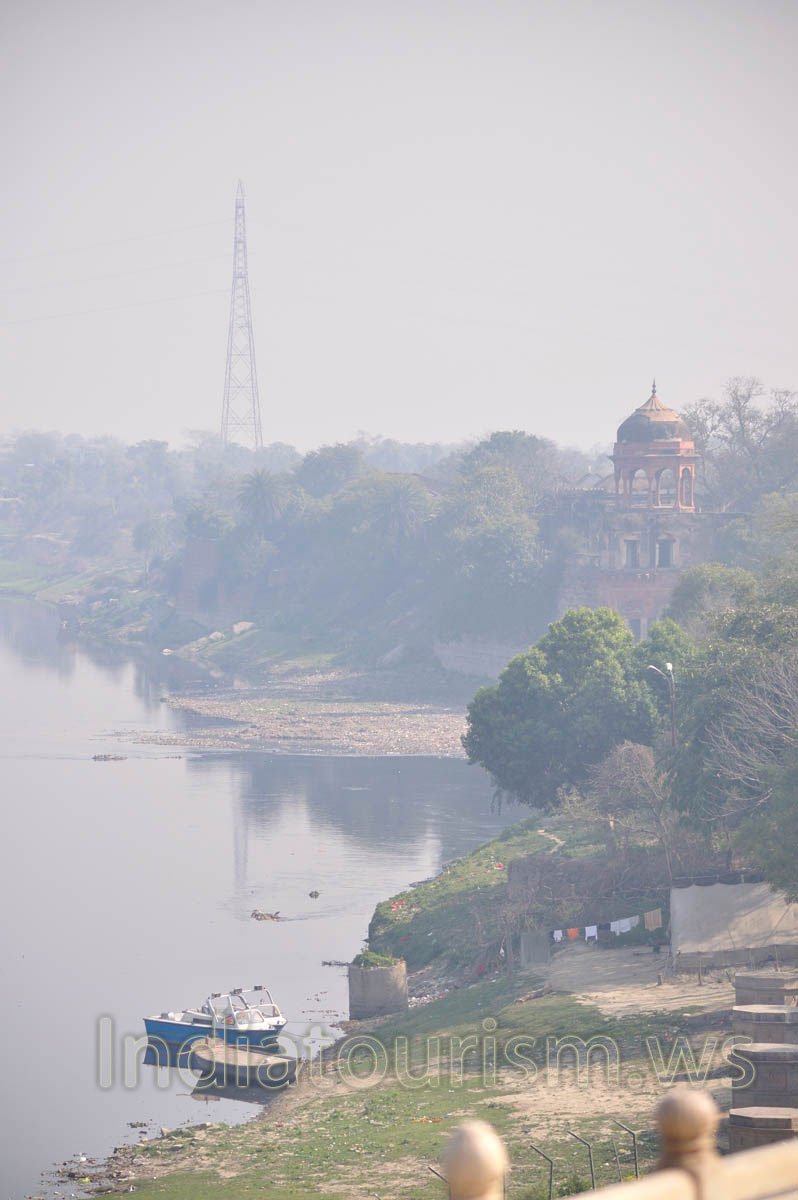 Yamuna river is covered with the fog