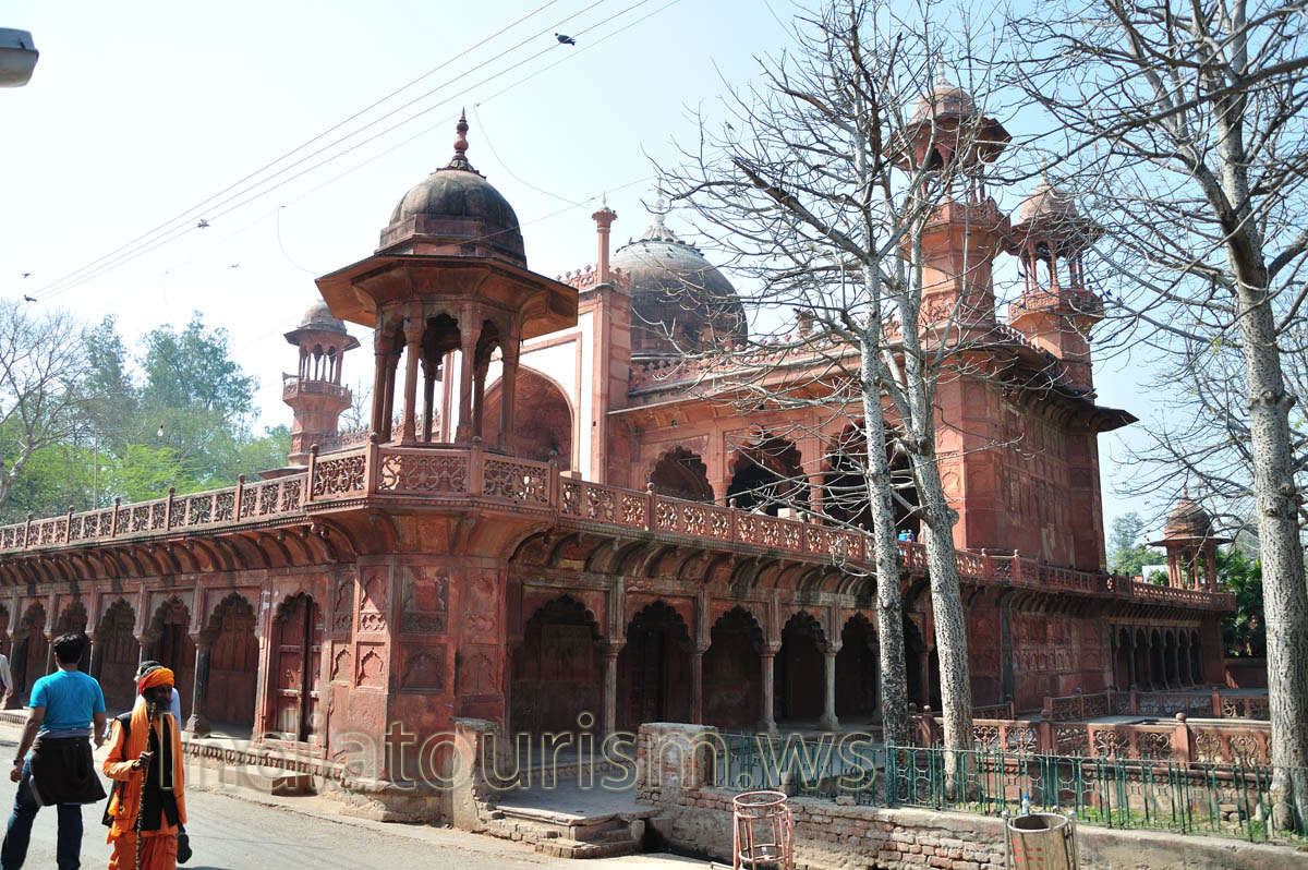 This building is outside the Taj Mahal complex