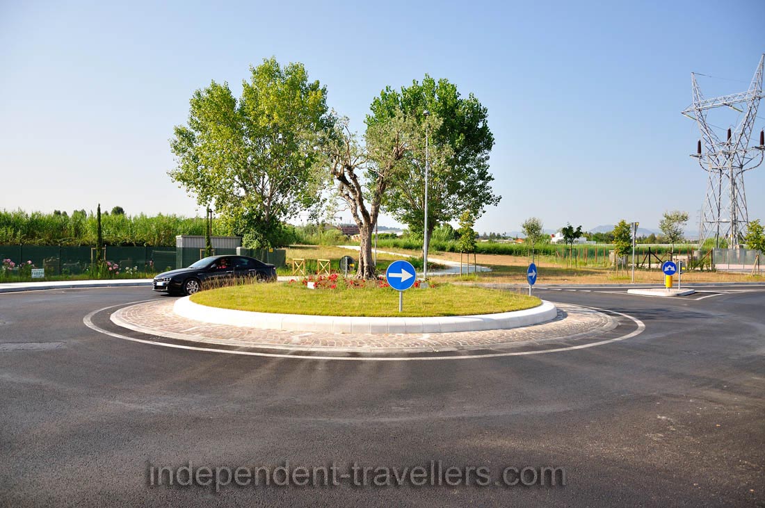 The Tonale-Bagli roundabout