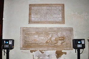 The sepulchre of Sigismondo Pandolfo is in the Tempio Malatestiano