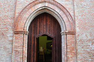 A catholic church is on Via Francesco Bonsi, 16