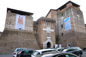 Of the original construction, begun by the lord of Rimini Sigismondo Malatesta in 1437, only the central nucleus remain