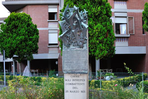 The monument on the Redipuglia street with an inscription which reads “Honor the intrepid fighters of March 25, 1831”