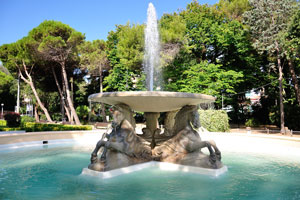 Fountain of Four horses in the Federico Fellini park