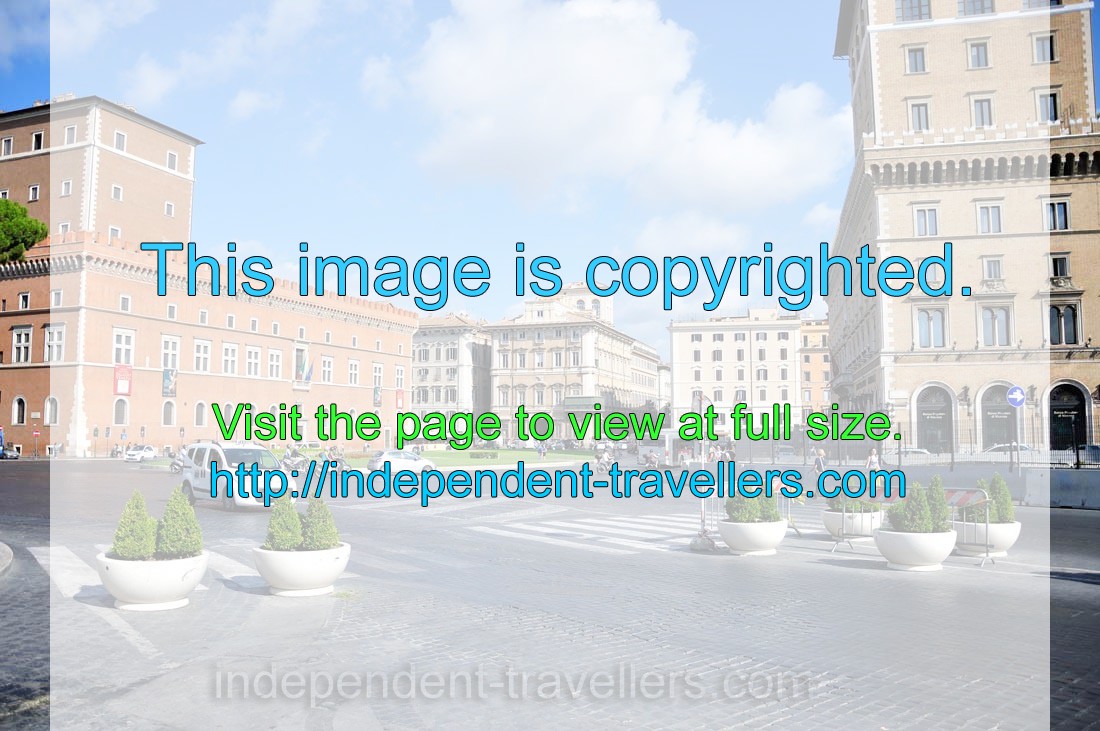 Piazza Venezia is the central hub of Rome in which several thoroughfares intersect