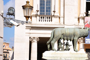 Modern replica of the Capitoline Wolf, a view from the back side
