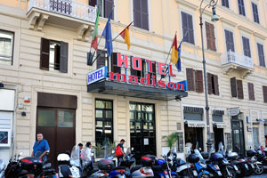 Hotel Madison is a 3-star hotel, it is located close to the Roma Termini railway station