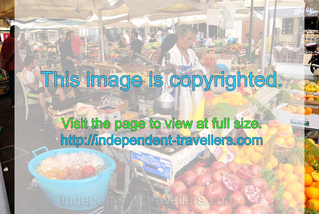 The fruit stall in Campo de' Fiori